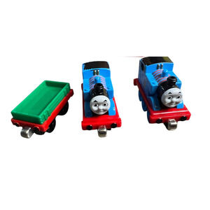 Thomas &‎ Friends Take N Play 2009-12: 2 Thomas Engines & 1 Low Cargo Truck